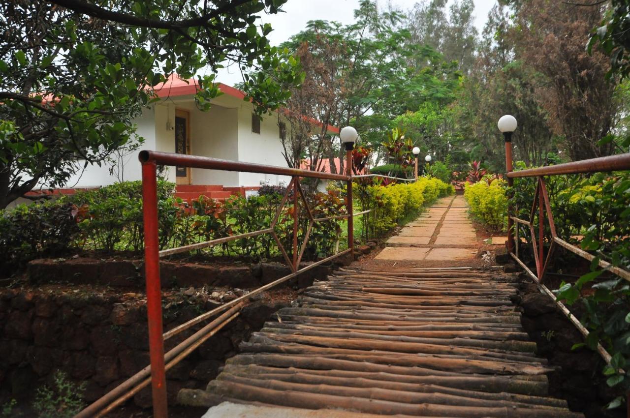 Koyna Lake Resort Koynanagar Kültér fotó